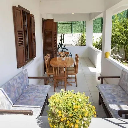 Cozy House With Garden In Bodrum גונדוגן