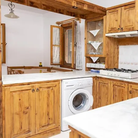 Cozy House With Garden In Bodrum 京多安